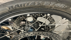 BMW R12 (24MY)